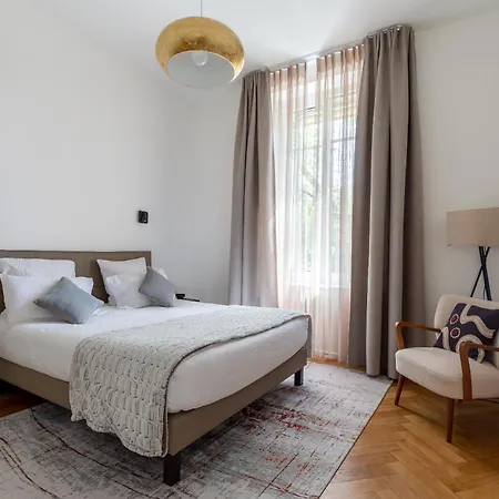 Appartement Luxueux Centre Ville Colmar Exterior photo